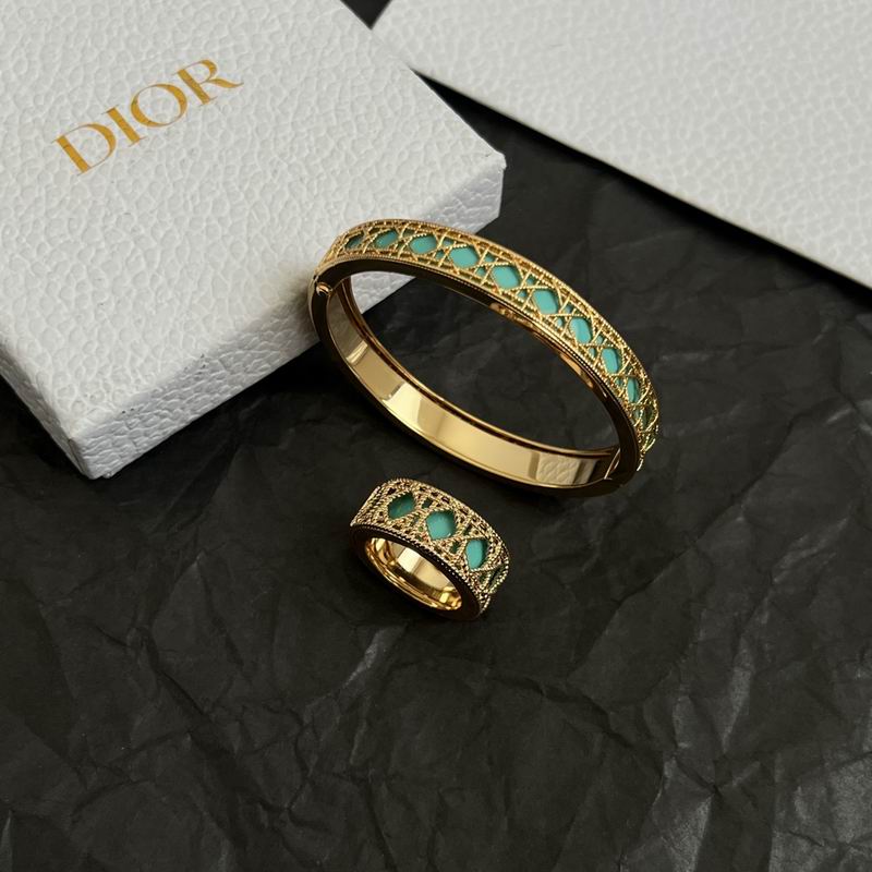 Dior Suits 11yxx29 (1)