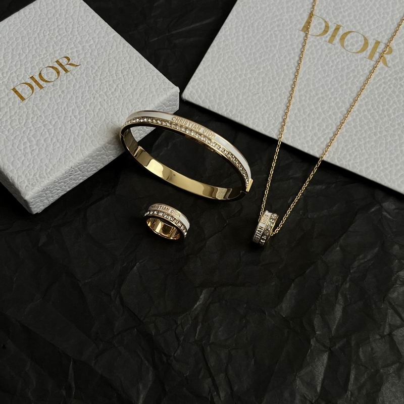 Dior Suits 11yxx30 (17)