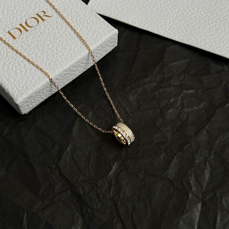 Dior Suits 11yxx30 (4)