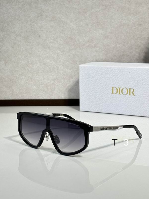 Dior Tag M1F 140 c09