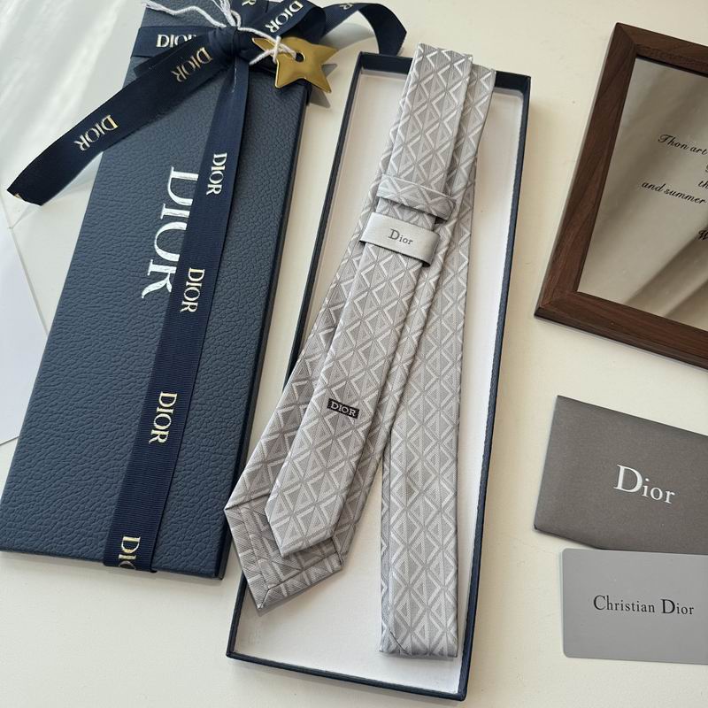 Dior Tie hm (9)