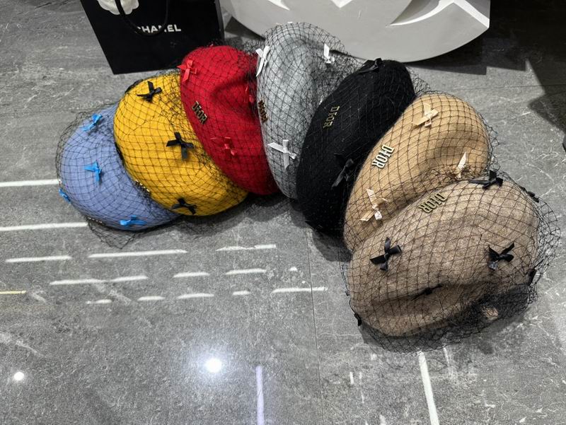 Dior beret dx (198)