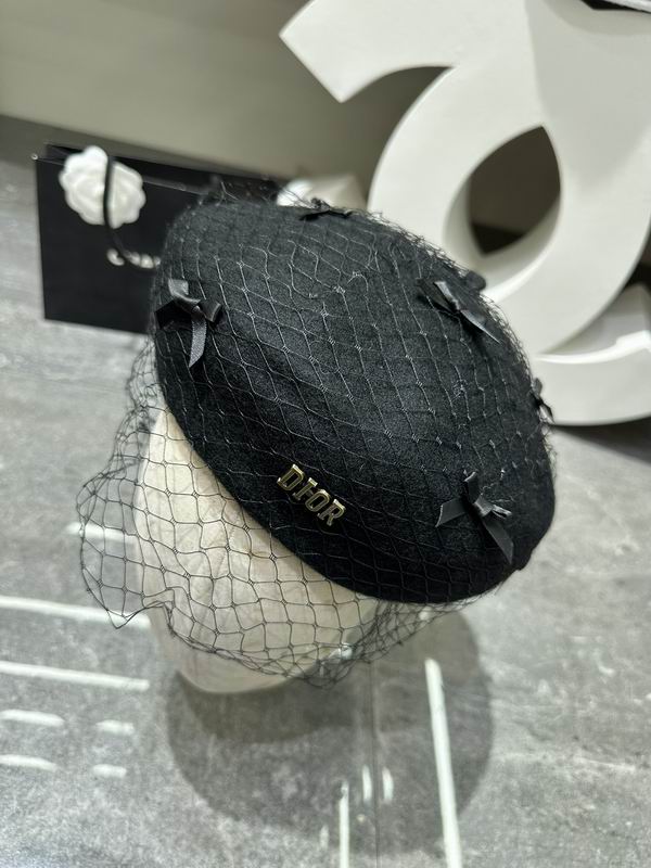 Dior beret dx (201)