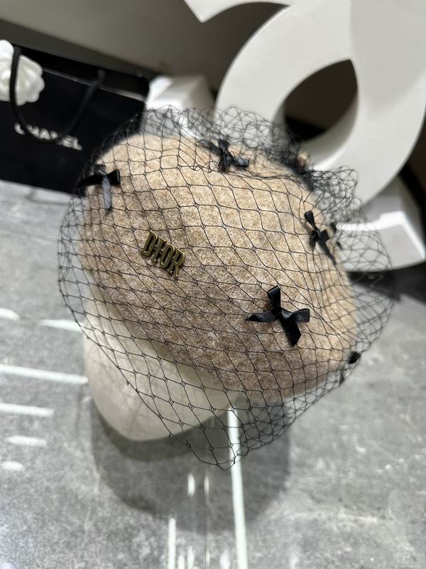Dior beret dx (203)