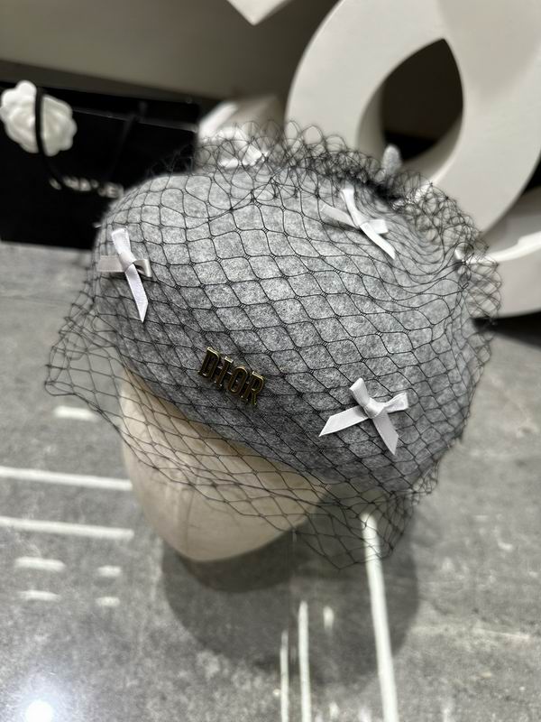 Dior beret dx (204)
