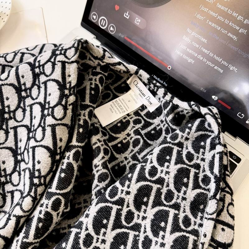 Dior cloak 140X180cm E02 (5)