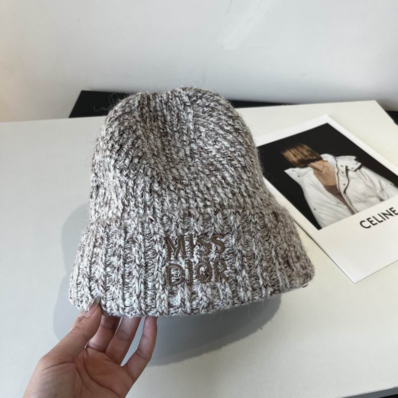 Dior hat (1057)