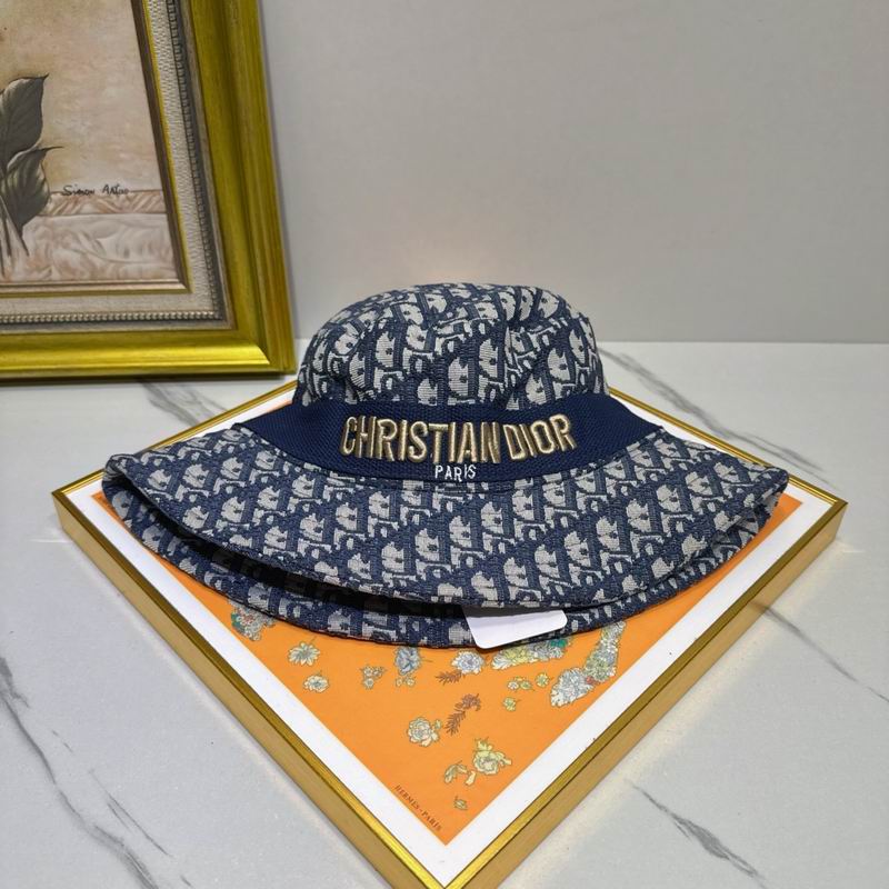 Dior hat (201)
