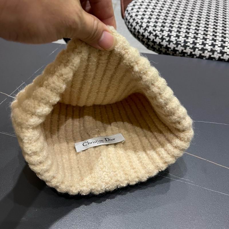 Dior hat (208)