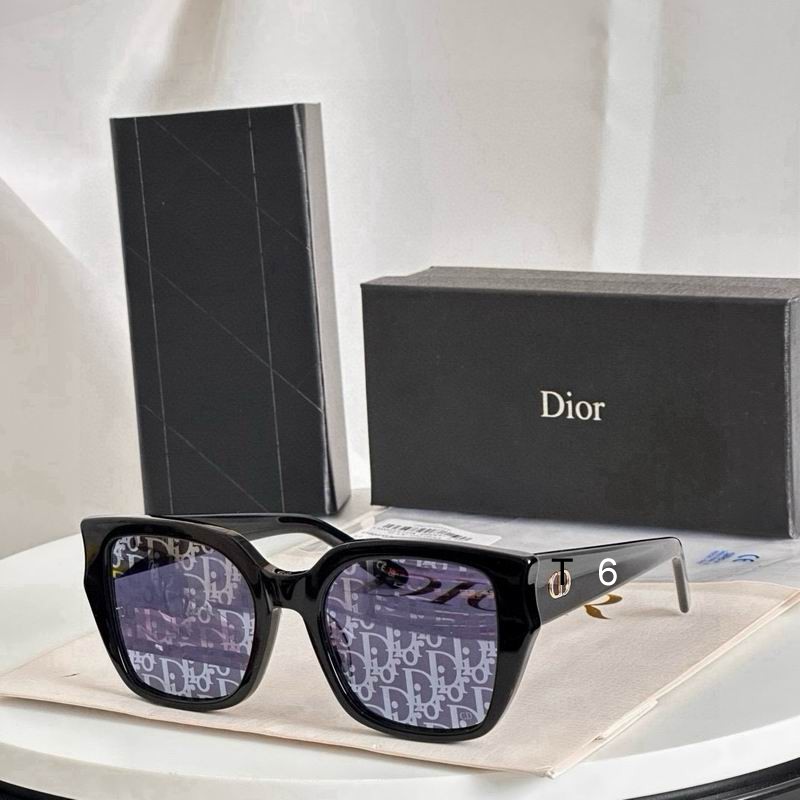 Dior low 54 18-140 e01