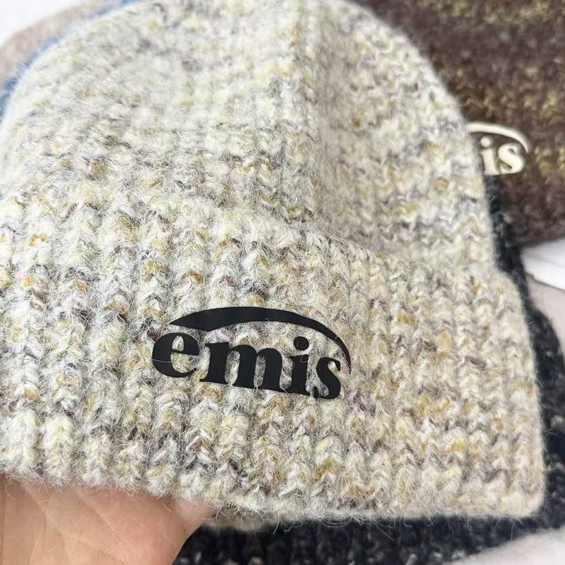 Emis hat (2126)