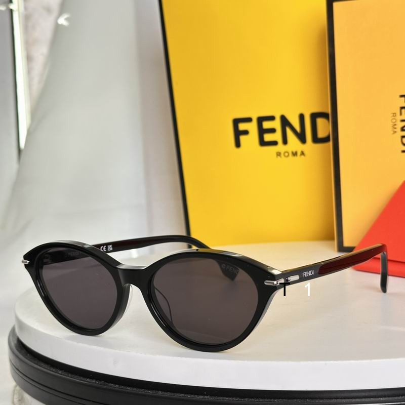 Fendi FE50126I 53 16-140 e02