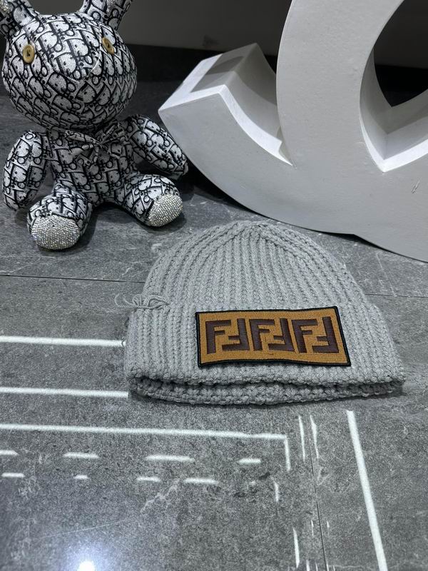 Fendi Hat dx (1692)