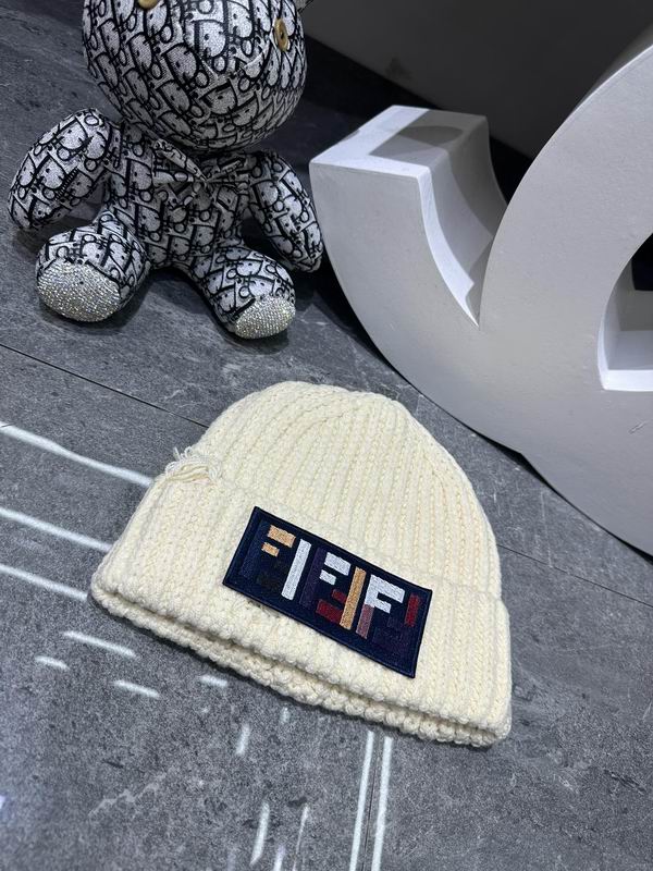Fendi Hat dx (1703)