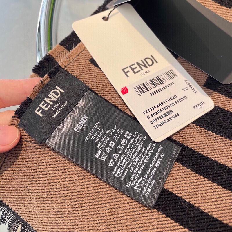 Fendi Scarf 35X180cm  75%羊毛25%真丝 E18 (1)