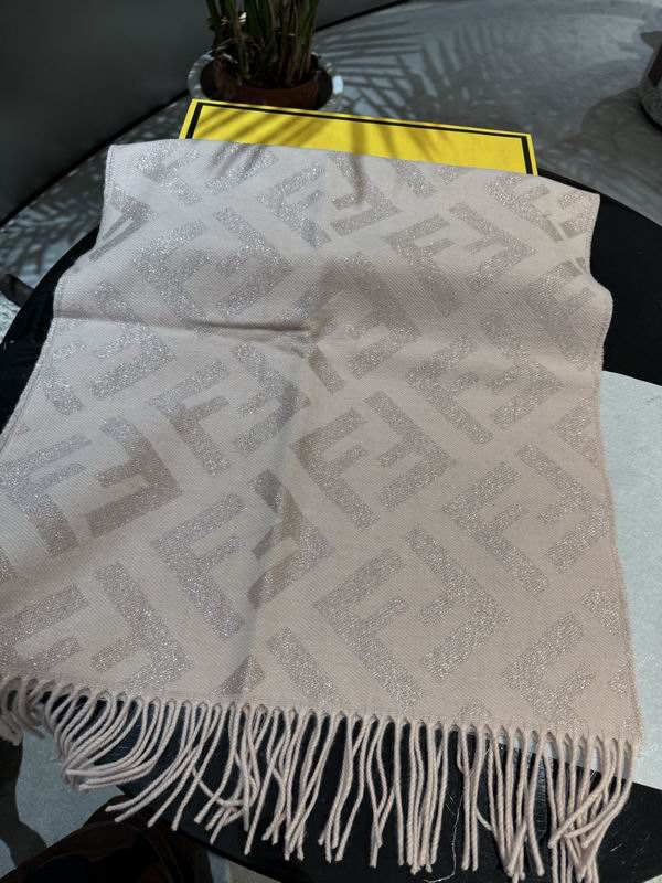 Fendi Scarf E32 (4)
