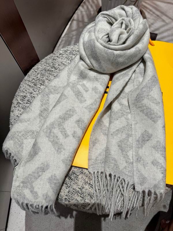 Fendi Scarf E52 (3)