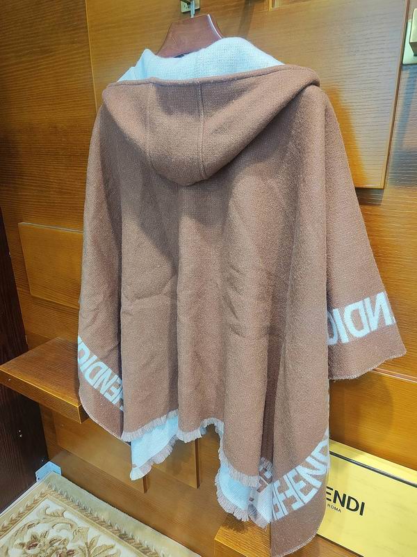 Fendi cloak 135X155cm E14 (12)