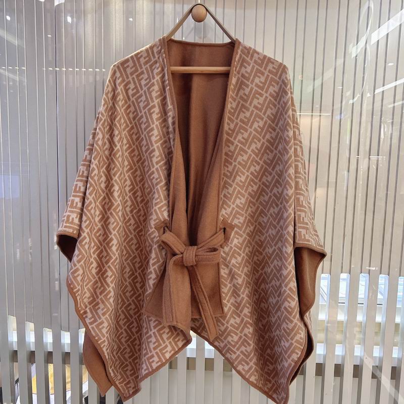 Fendi cloak E19 (15)