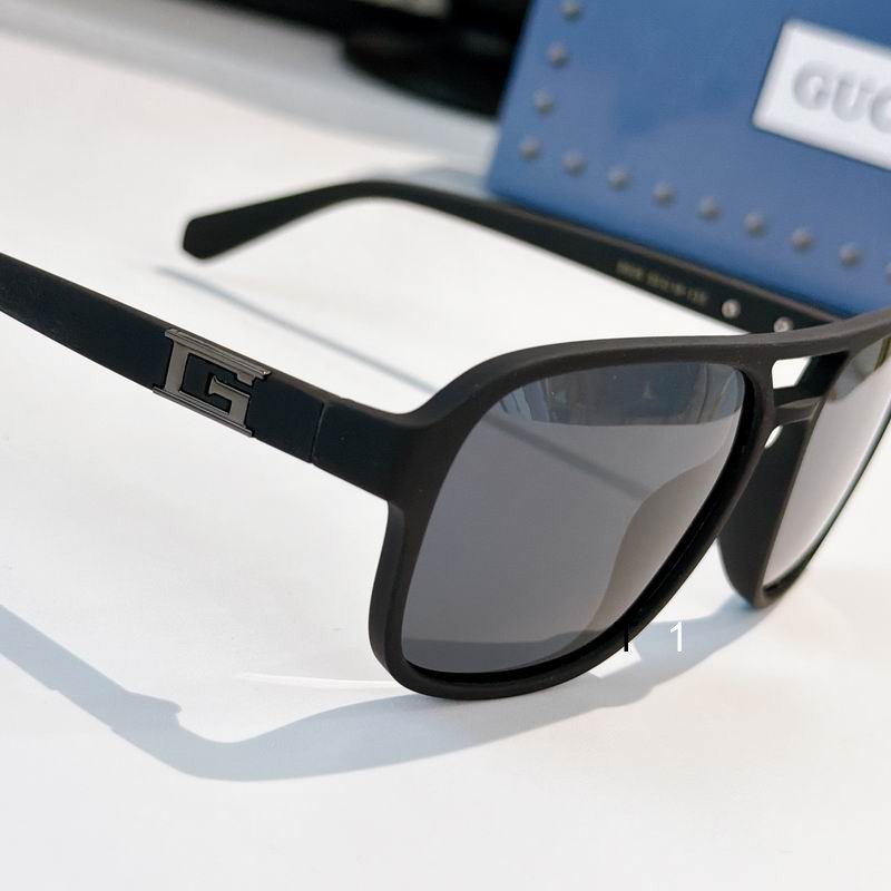 Gucci 5606 55 18-135 a06