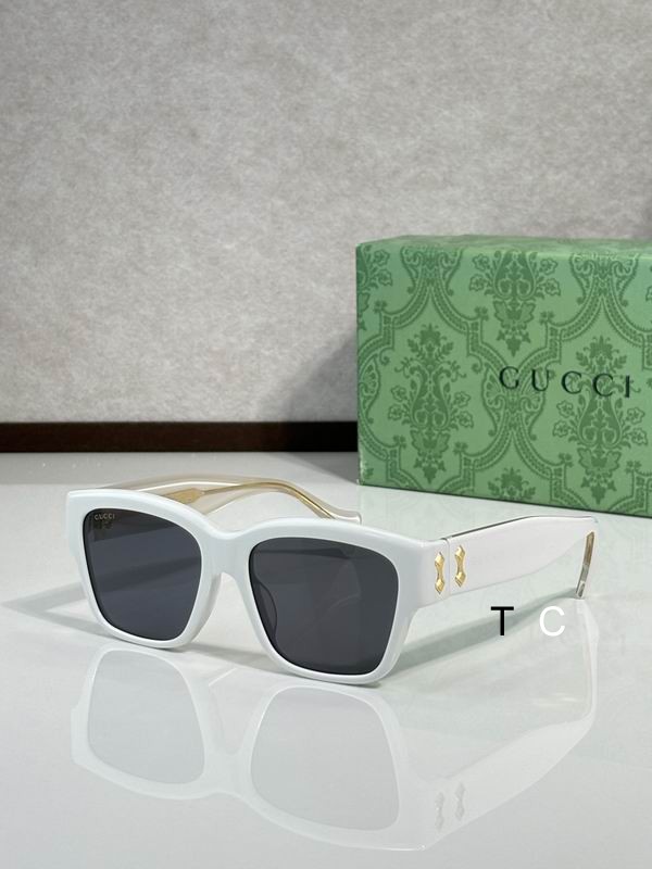 Gucci GG1720 55-17-140 c02