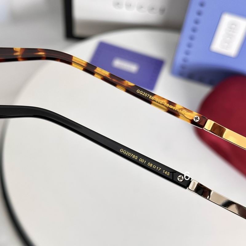 Gucci GG2078S 58 17-145 e08