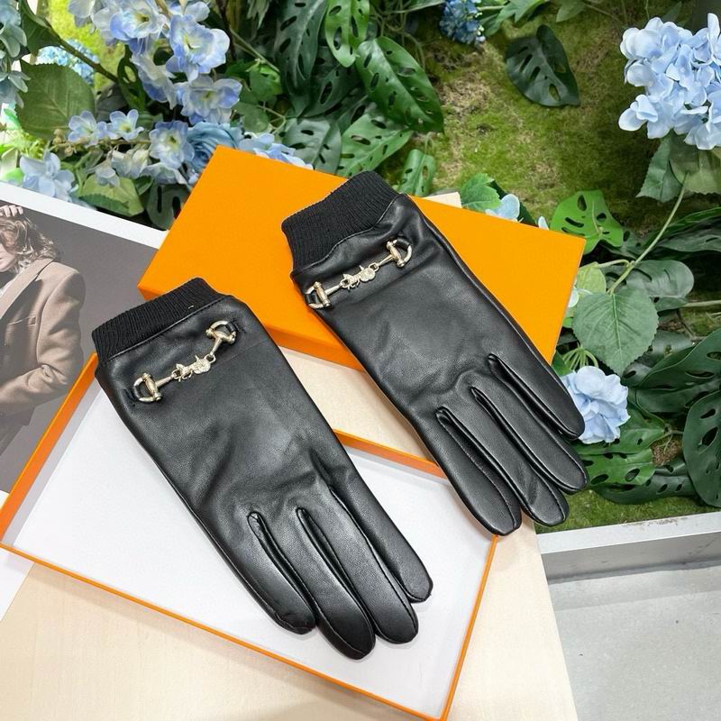 Gucci Gloves 30 (9)