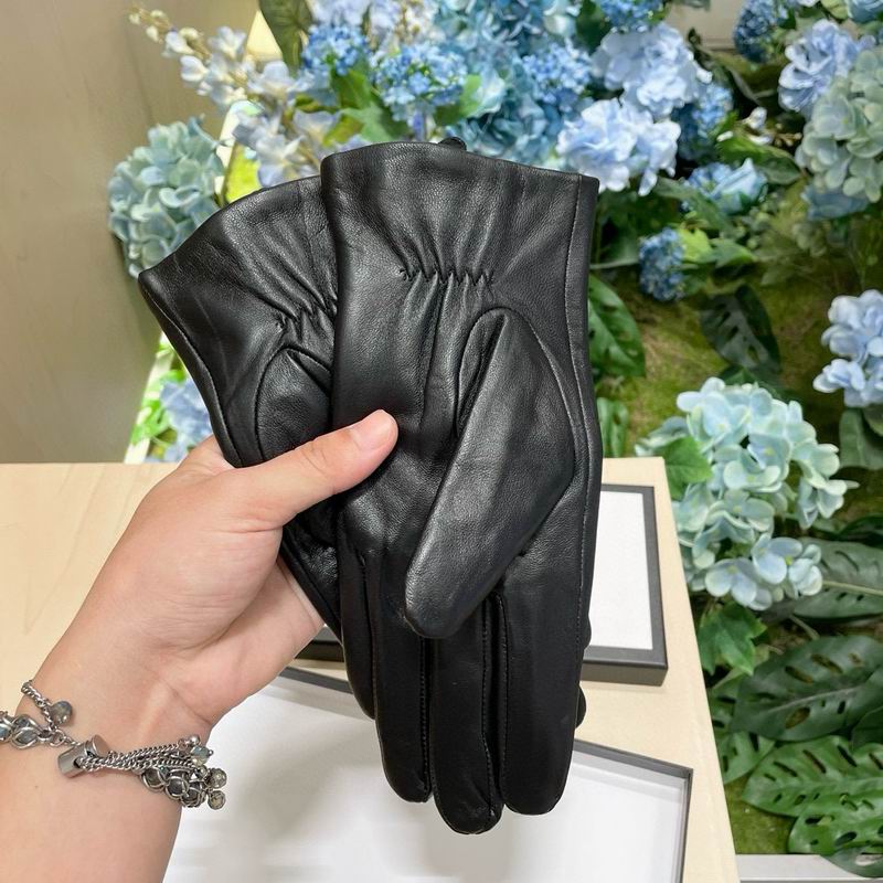 Gucci Gloves M L 18 (1)