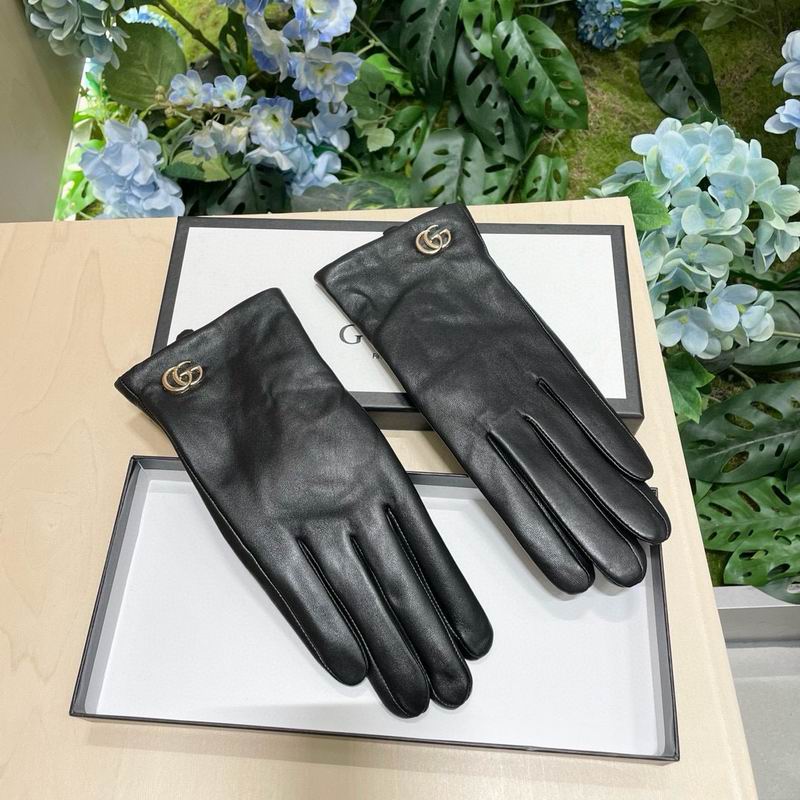 Gucci Gloves M L 18 (8)