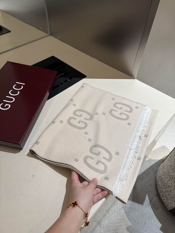 Gucci Scarf 45X170cm 100%羊绒 E15 (16)