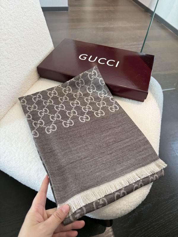Gucci Scarf 70X200cm E31 (52)
