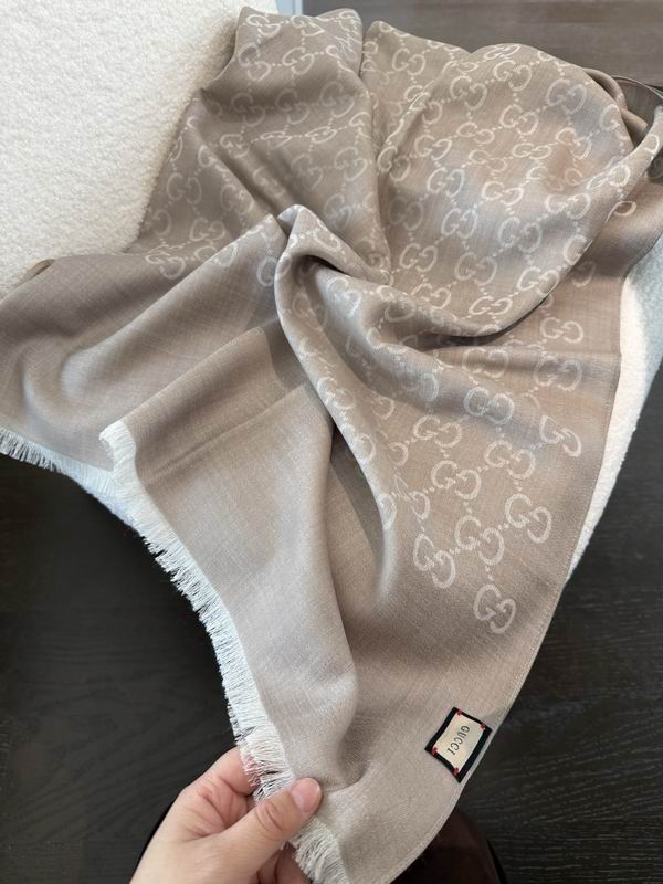 Gucci Scarf 70X200cm E31 (67)