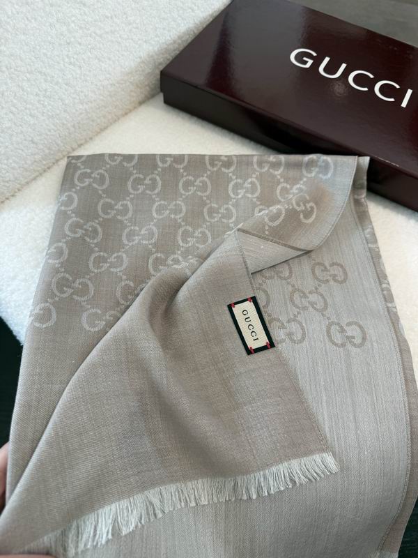 Gucci Scarf 70X200cm E31 (68)