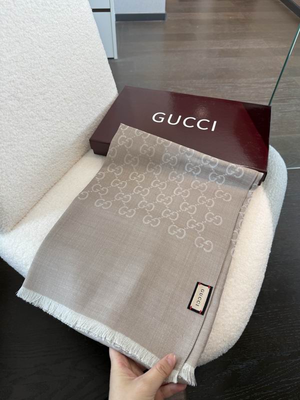 Gucci Scarf 70X200cm E31 (69)