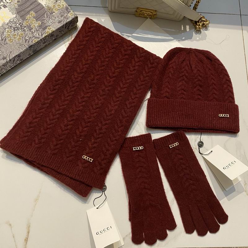 Gucci Scarf Hat Gloves (6)