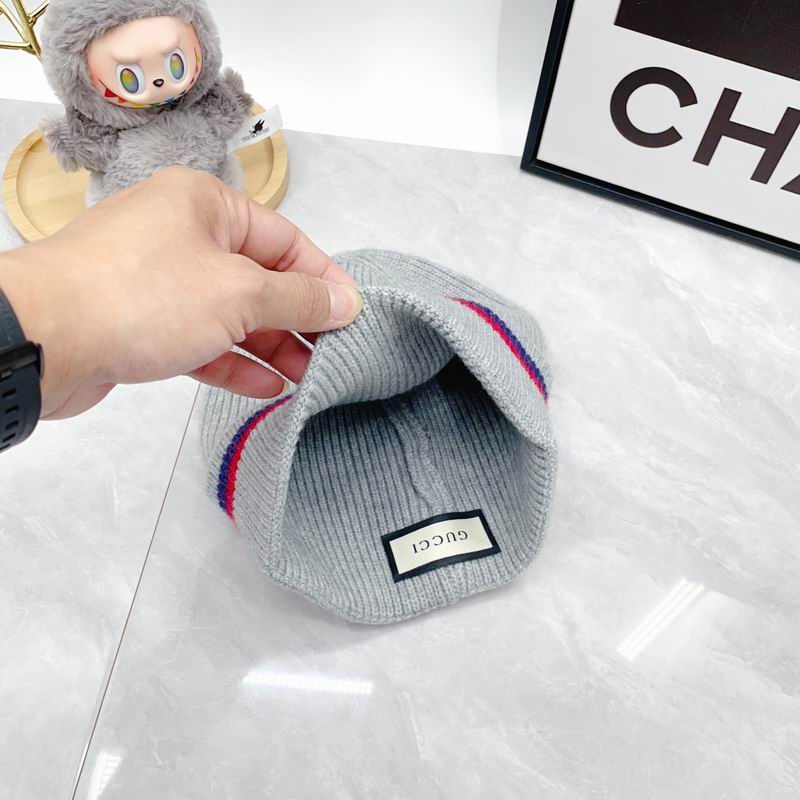 Gucci Scarf Hat Gloves dx (344)