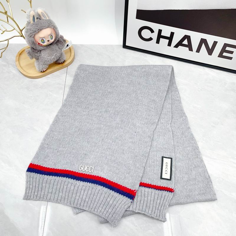 Gucci Scarf Hat Gloves dx (347)