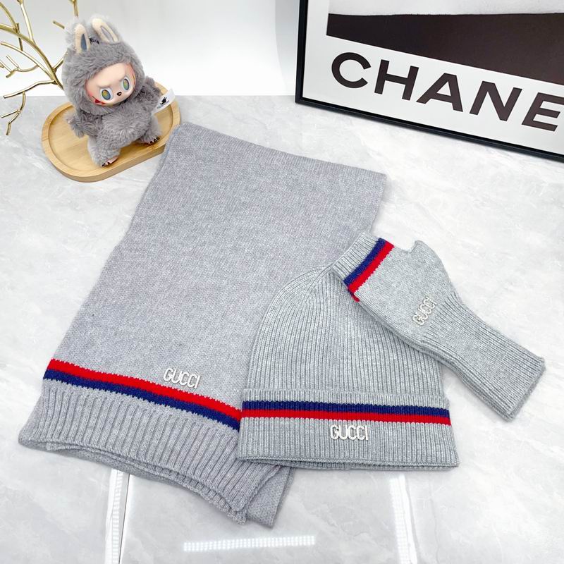 Gucci Scarf Hat Gloves dx (348)