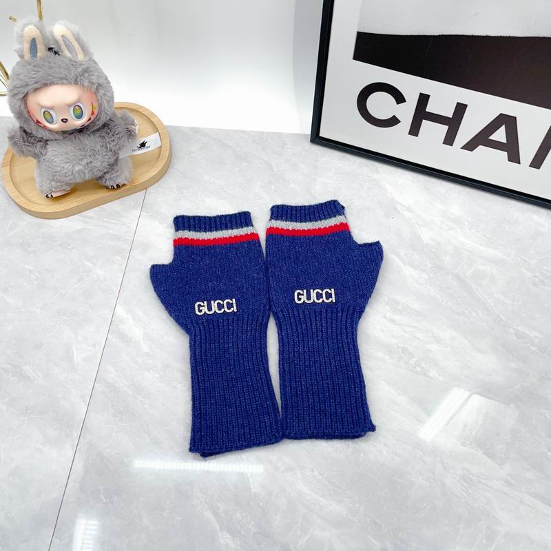 Gucci Scarf Hat Gloves dx (352)