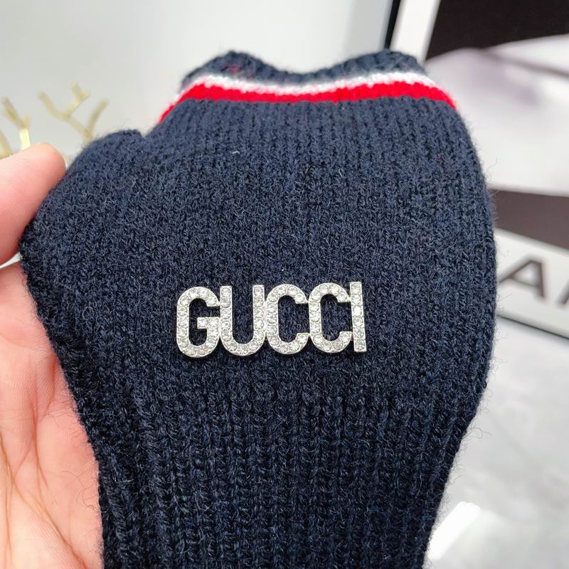 Gucci Scarf Hat Gloves dx (360)