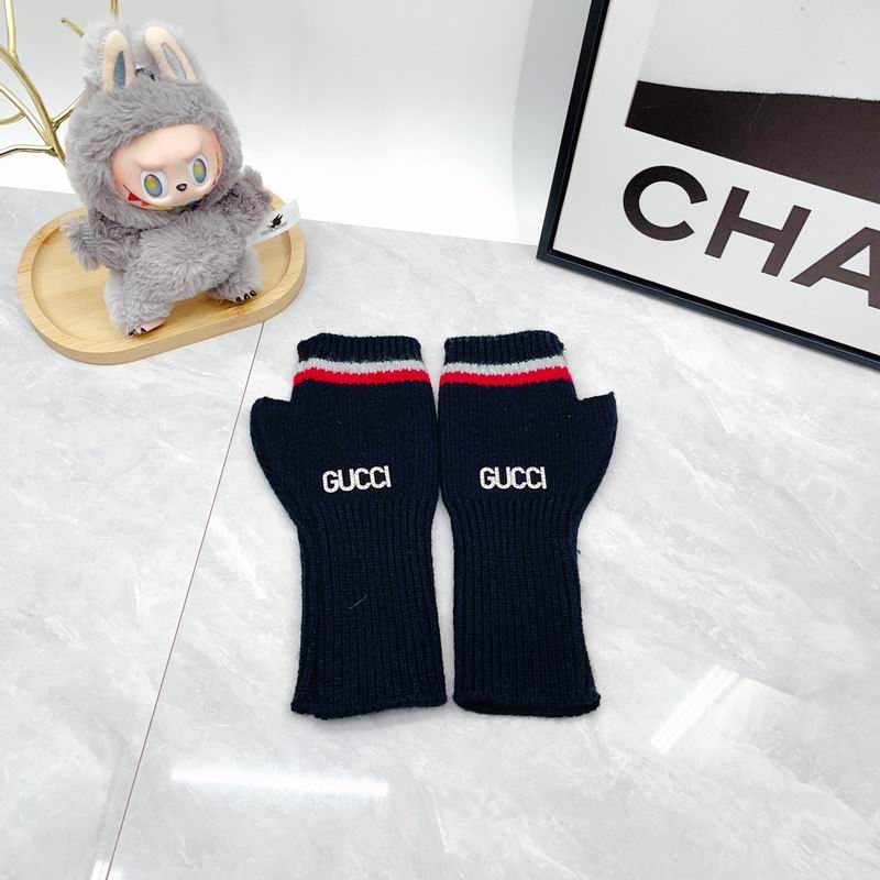 Gucci Scarf Hat Gloves dx (361)