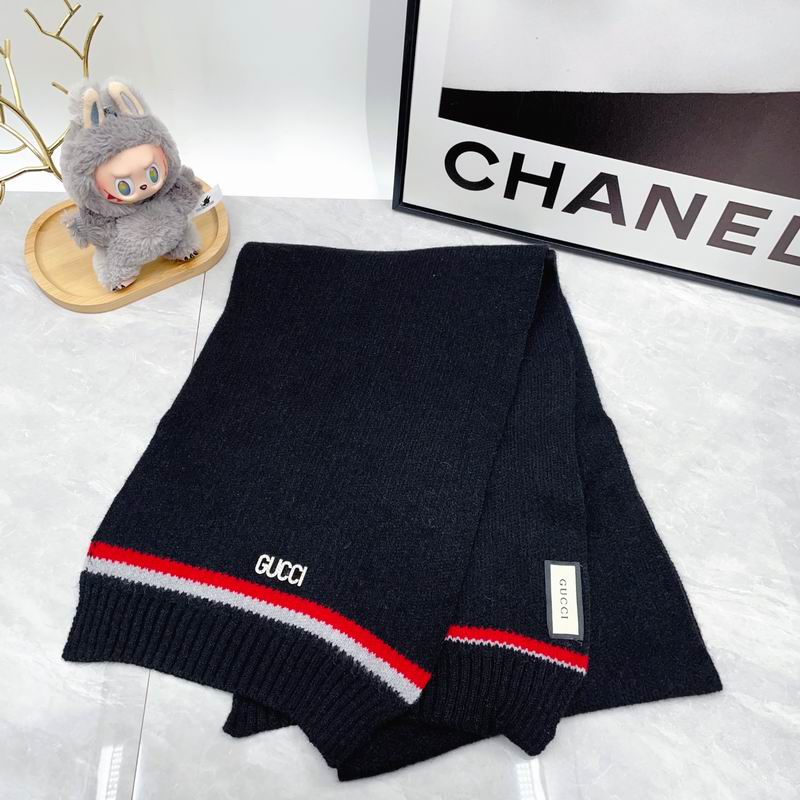 Gucci Scarf Hat Gloves dx (365)