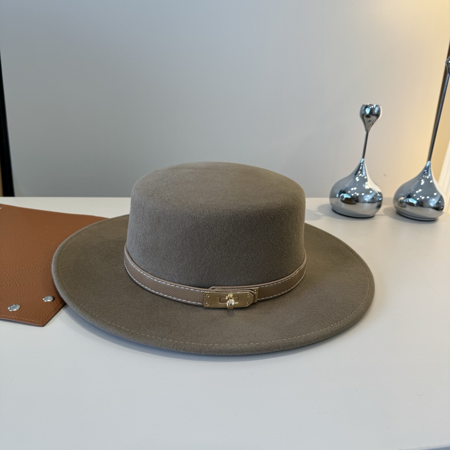 Hermes Top Hat (14)