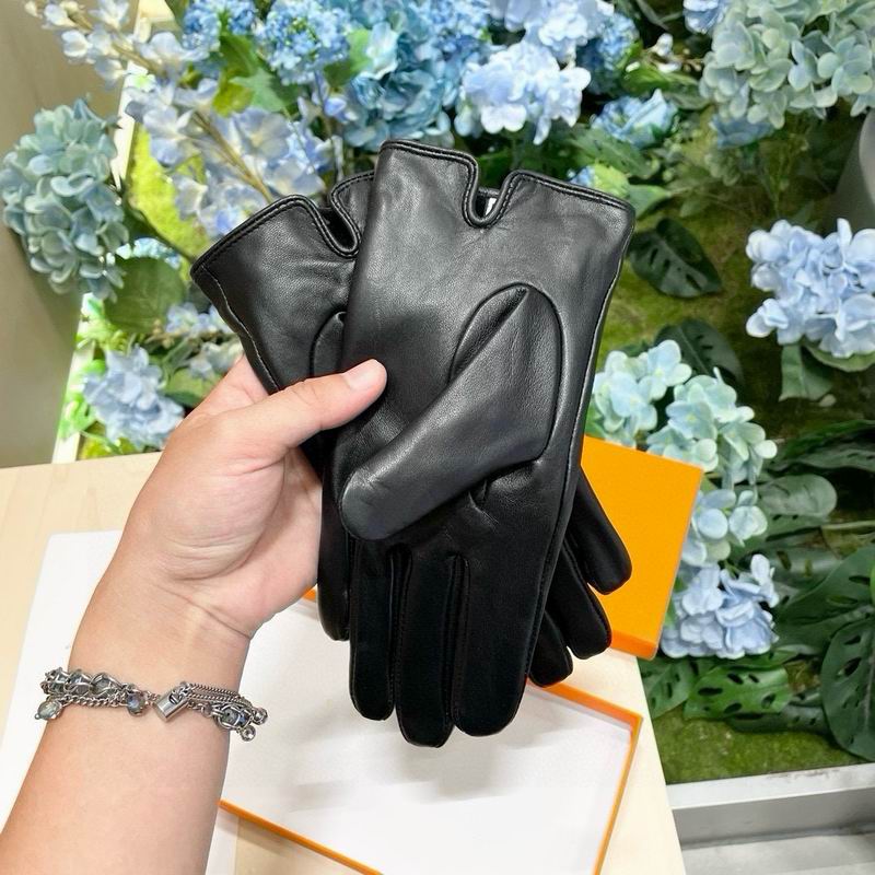 Hermes gloves M L 26 (1)
