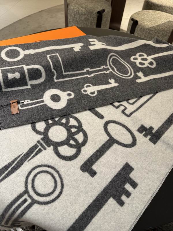 Hermes scarf 32X180cm E11 (24)