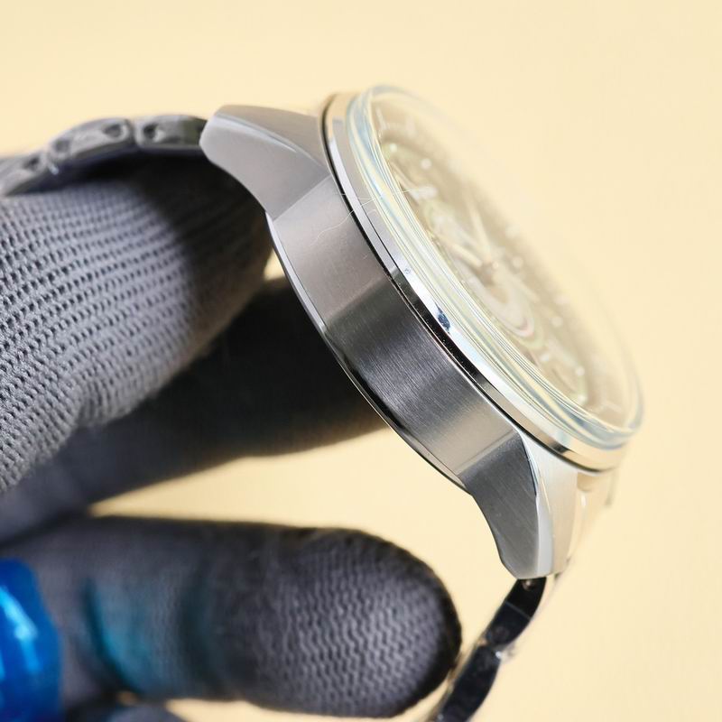 Jeager LeCoultre 42mm 61 (2)