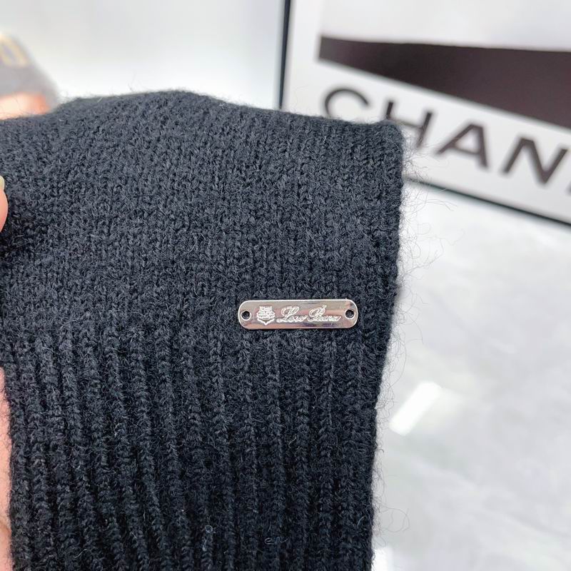 LP Scarf Hat Gloves dx (233)