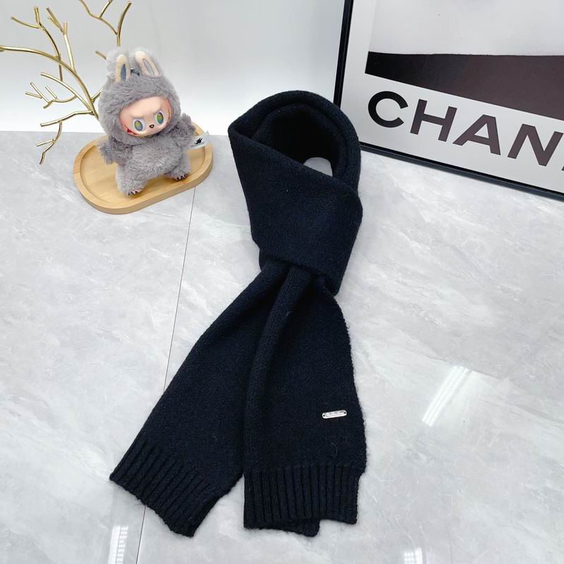 LP Scarf Hat Gloves dx (237)