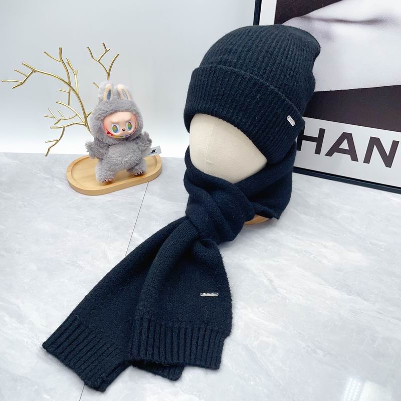 LP Scarf Hat Gloves dx (240)