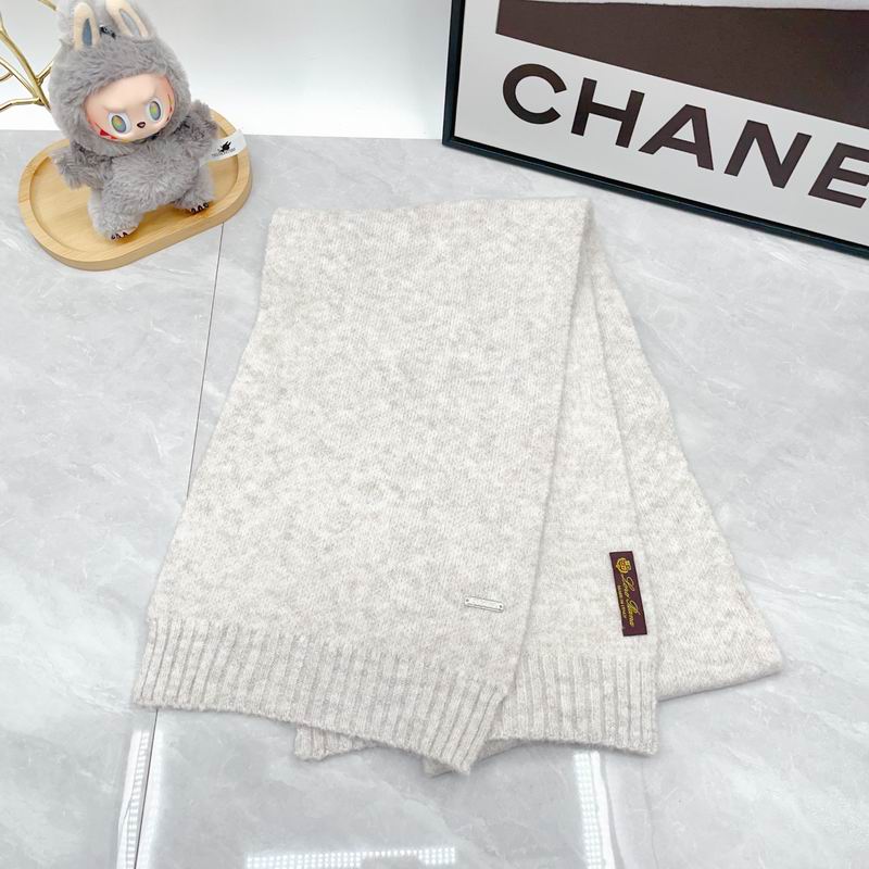 LP Scarf Hat Gloves dx (256)